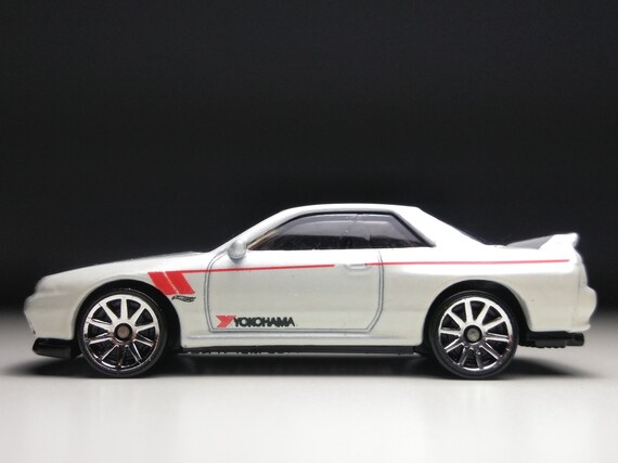 Nissan Skyline GT-R R32 Hot Wheels (custom Plastic Wheels