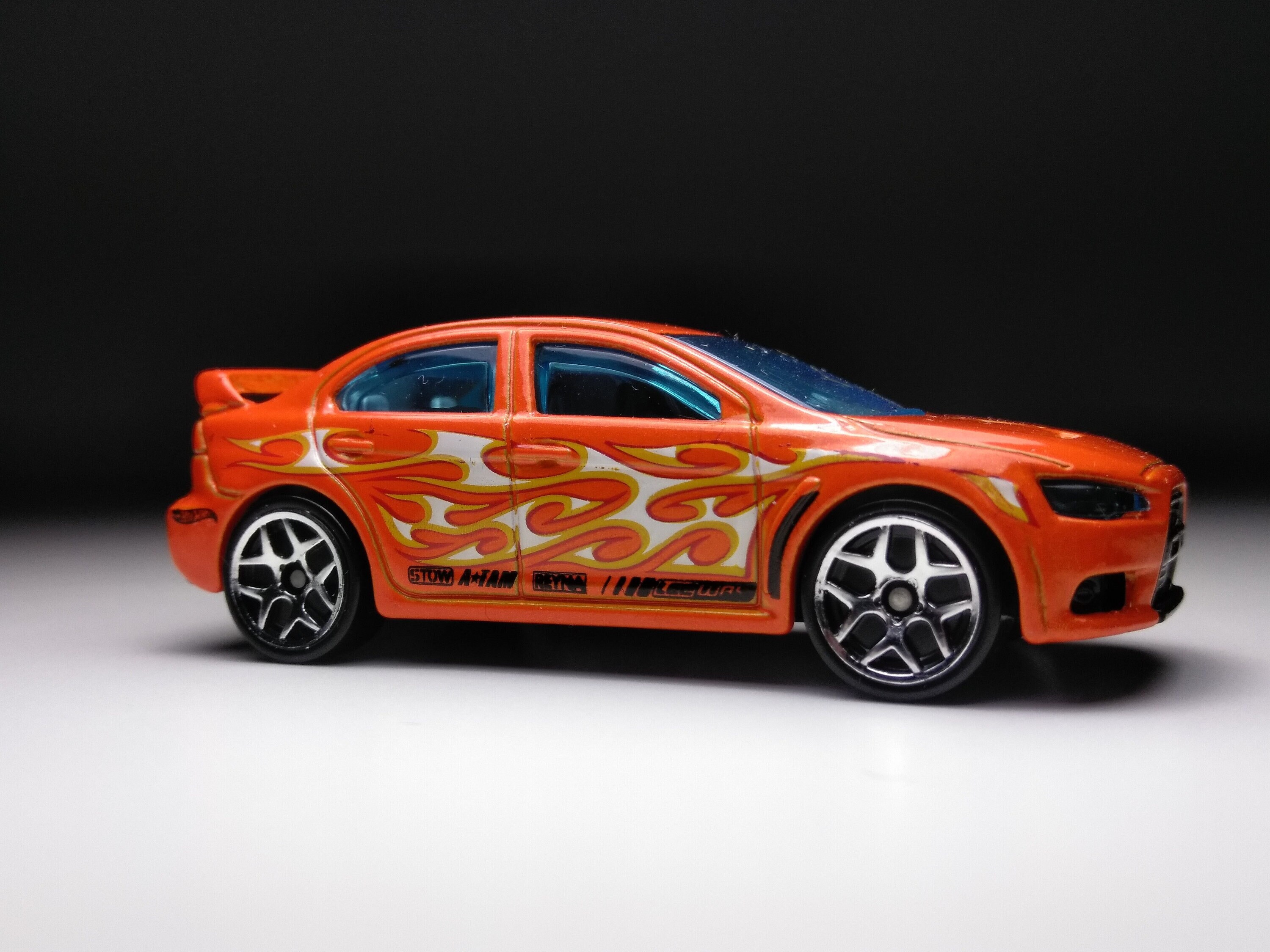 Pack Com 9 Carrinhos Hot Wheels Colecionáveis Original em Promoção na  Americanas