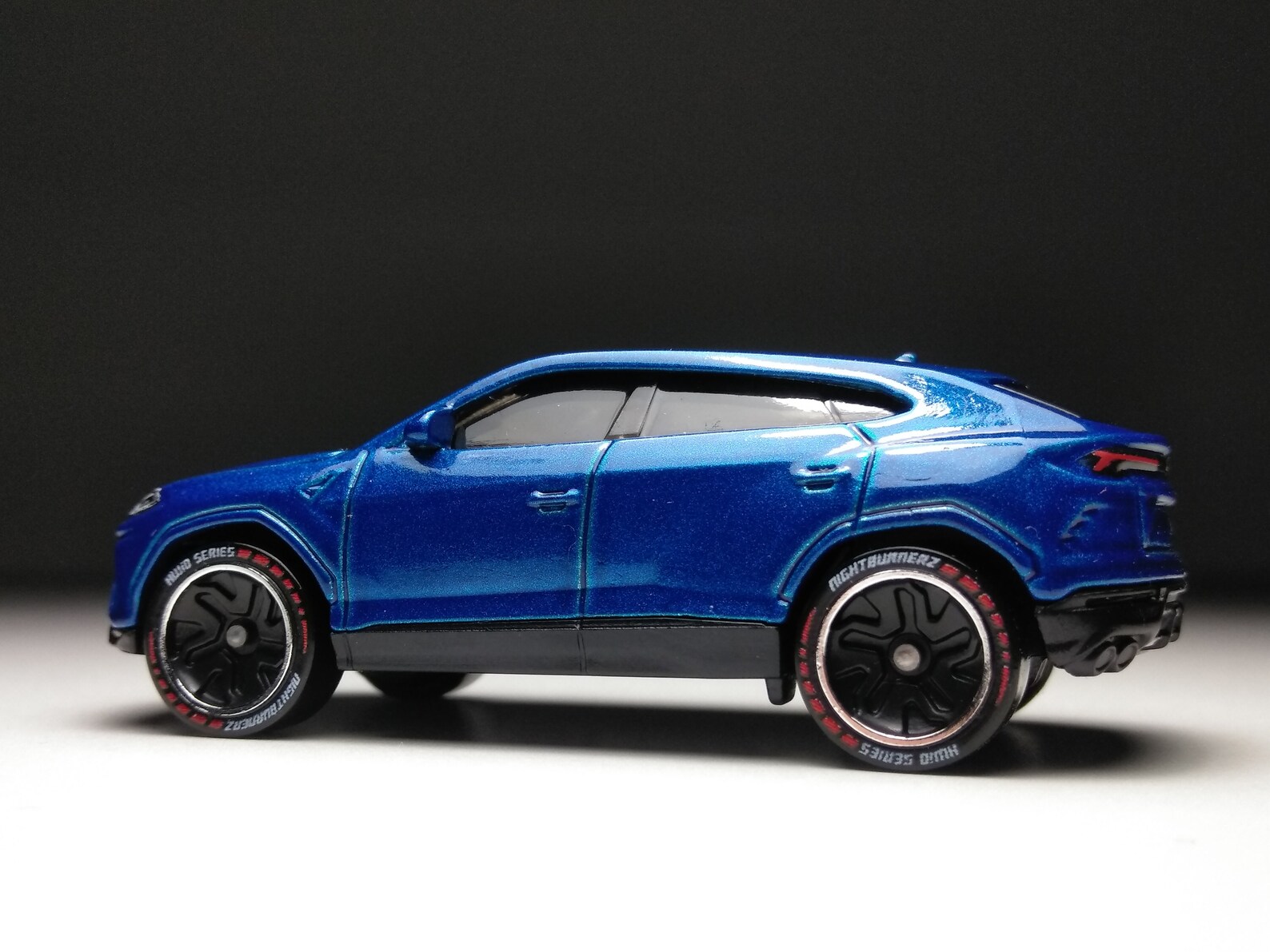Hot wheels lamborghini urus