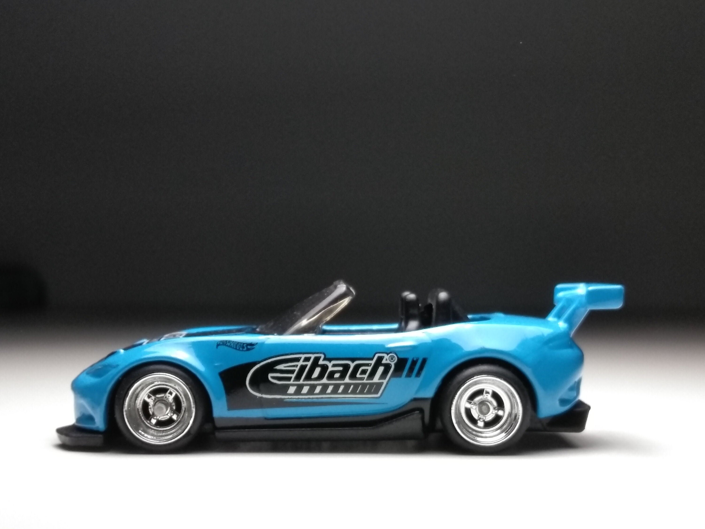 Hot wheels mazda mx5