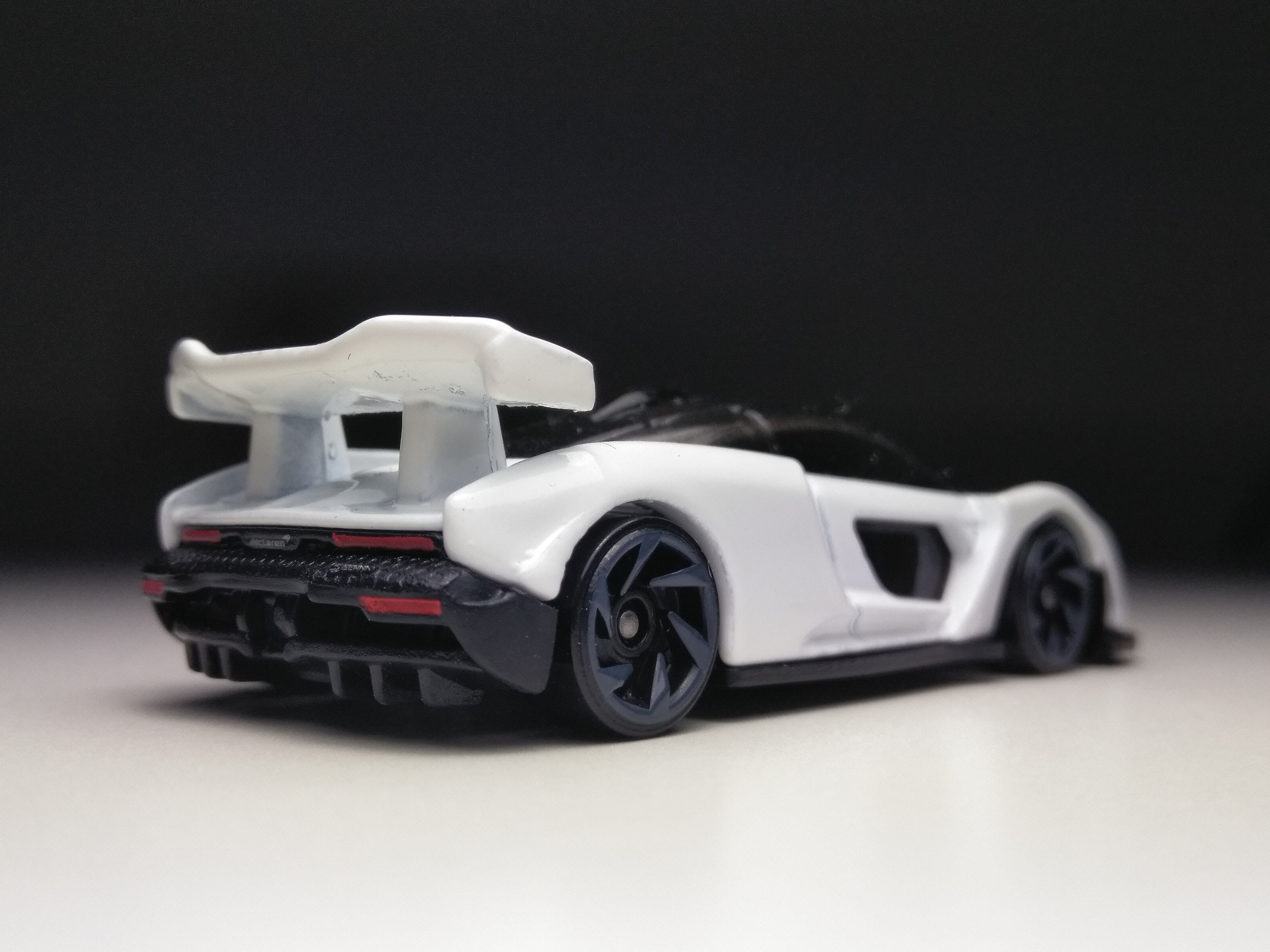 Mclaren senna hot wheels