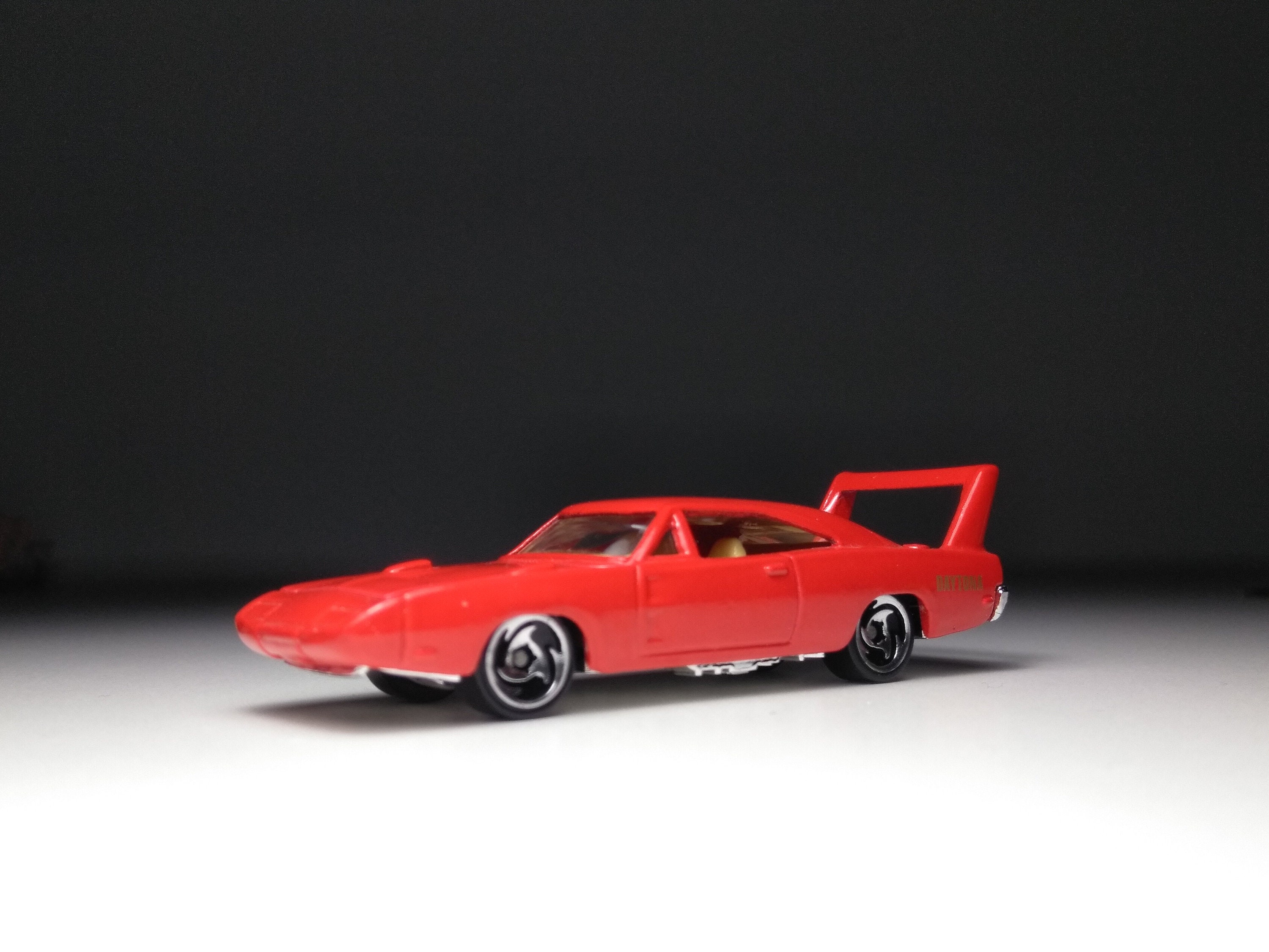 Dodge daytona hot wheels