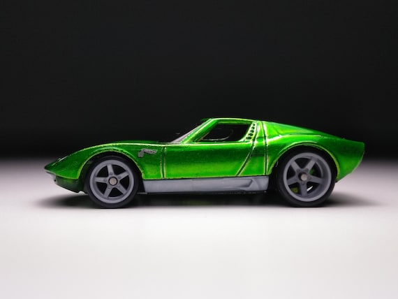 RLC限定の'71 LAMBORGHINI MIURA P400 SV 発売情報＆ 2025年F1