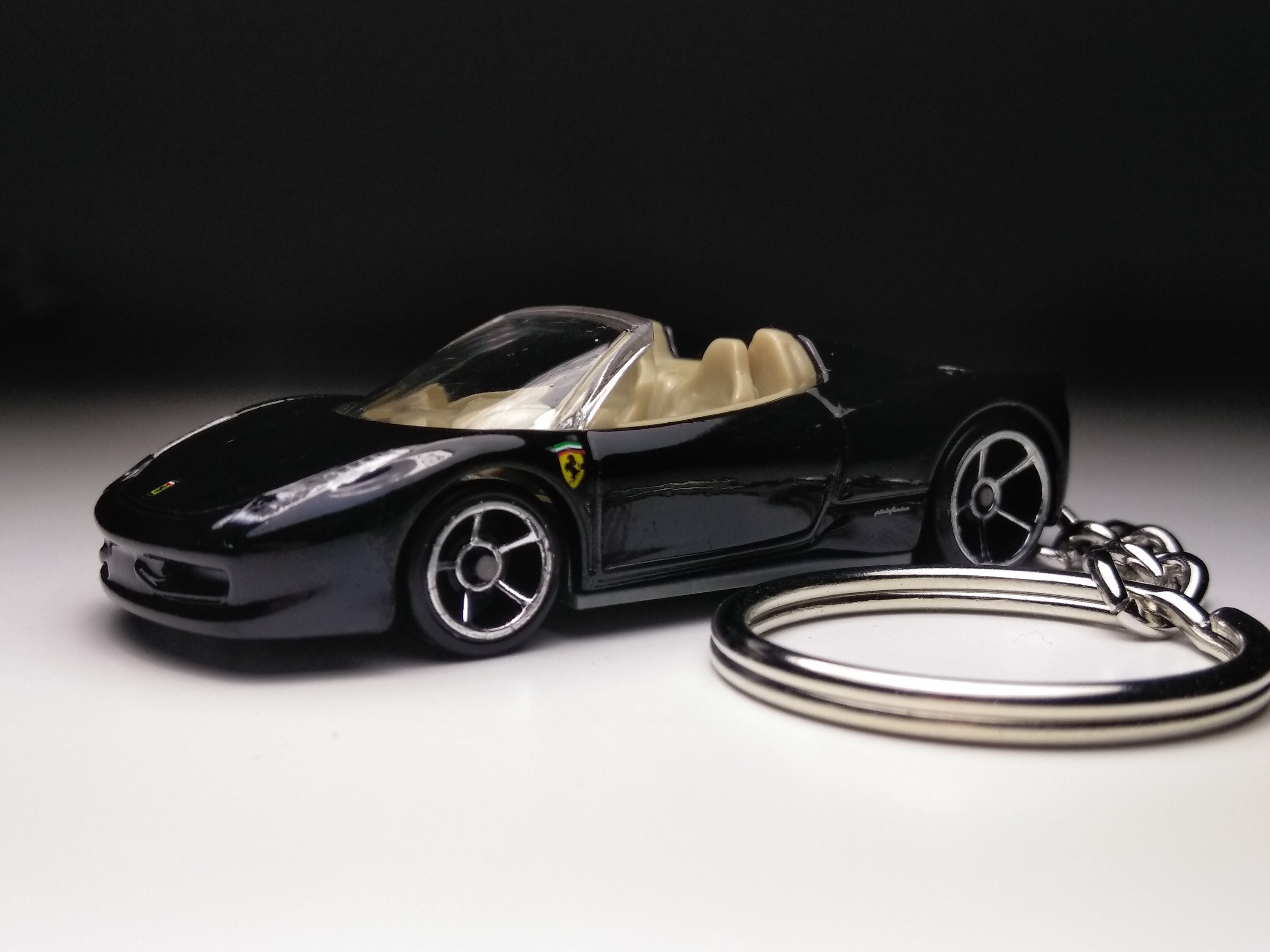 Ferrari 458 Hot Wheels Keychain