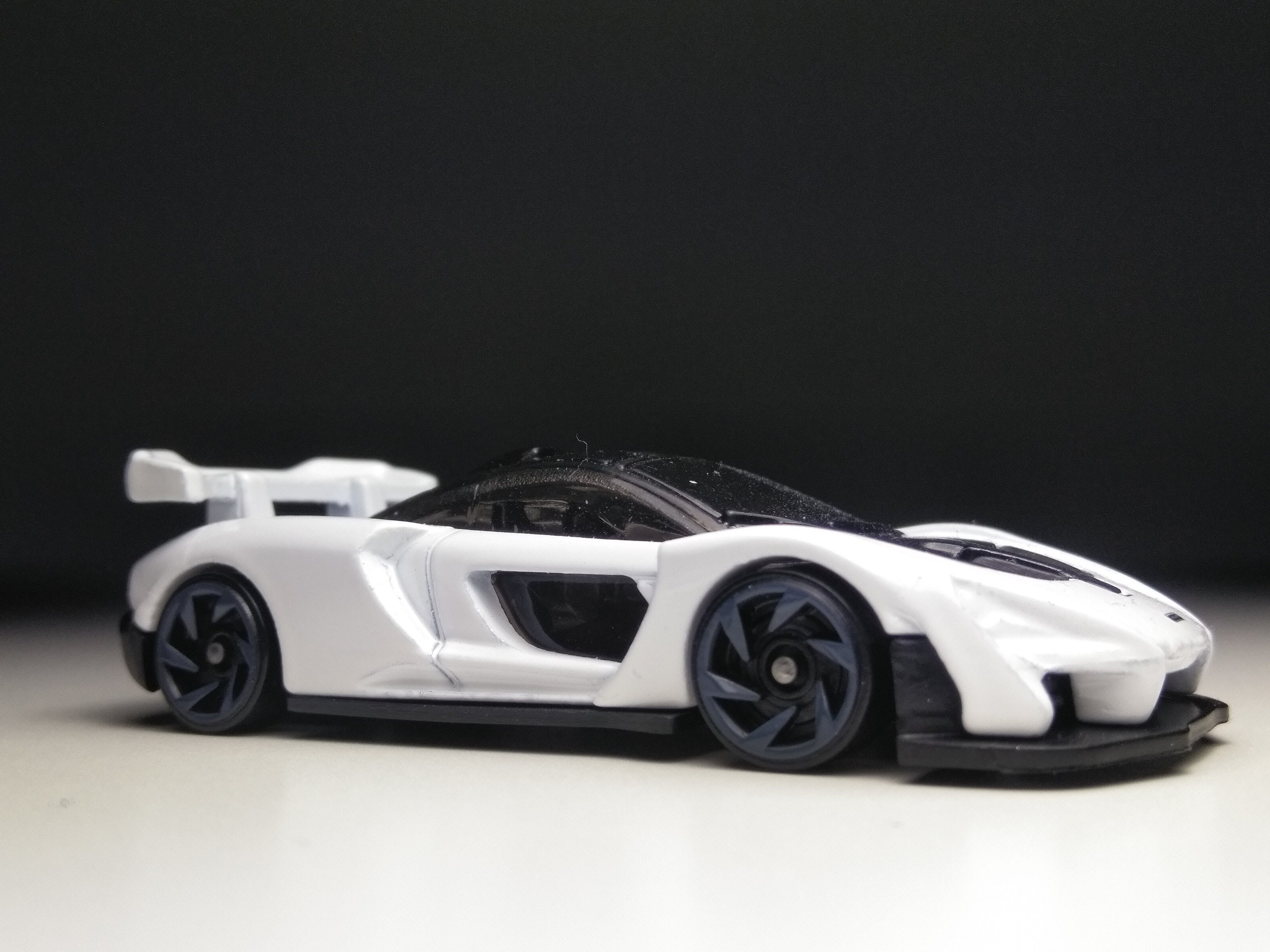 Mclaren senna hot wheels