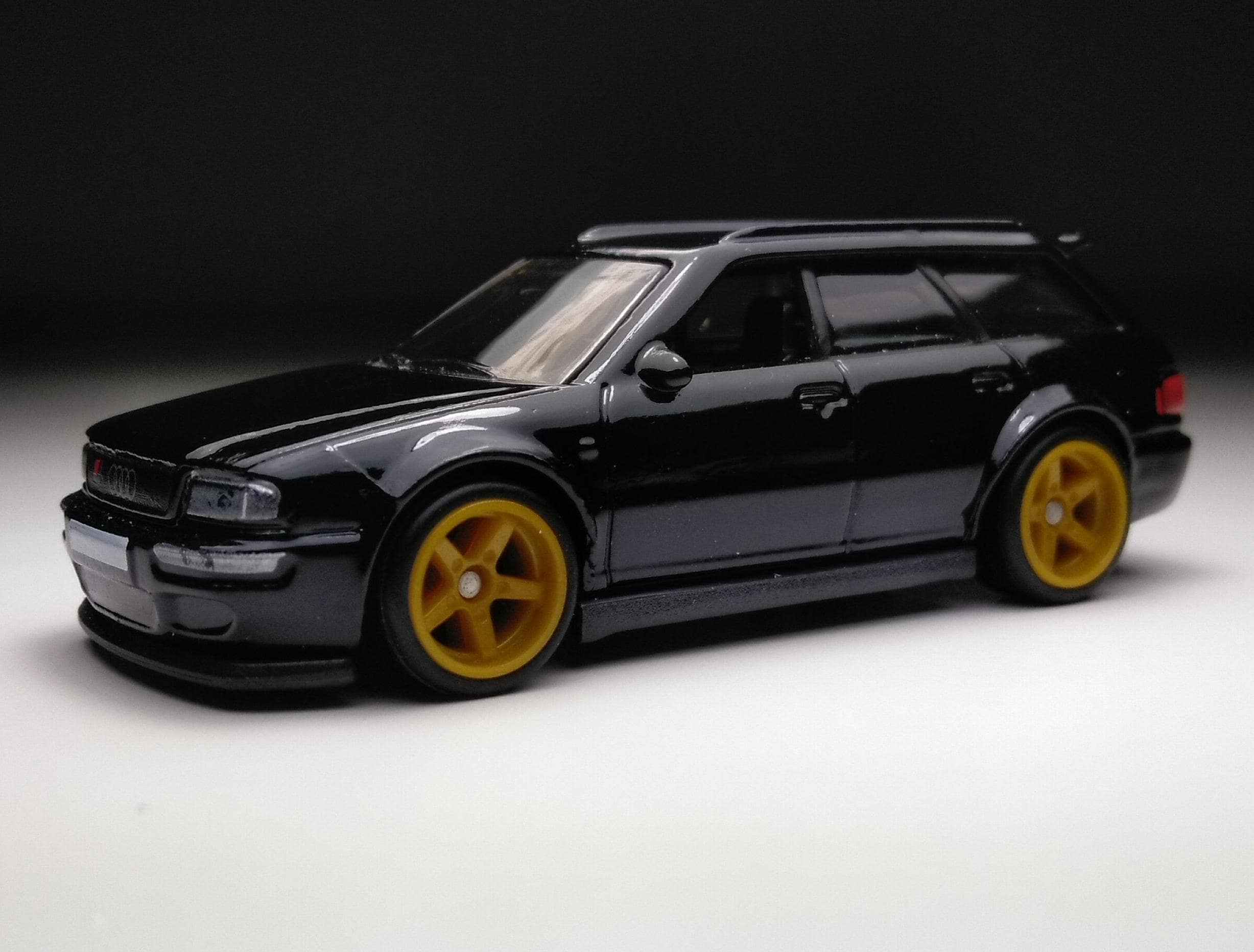 1/64 audi avant rs2 カスタム Audi RS2 Black Hot Wheels (custom Real Rubber Tires) - Etsy