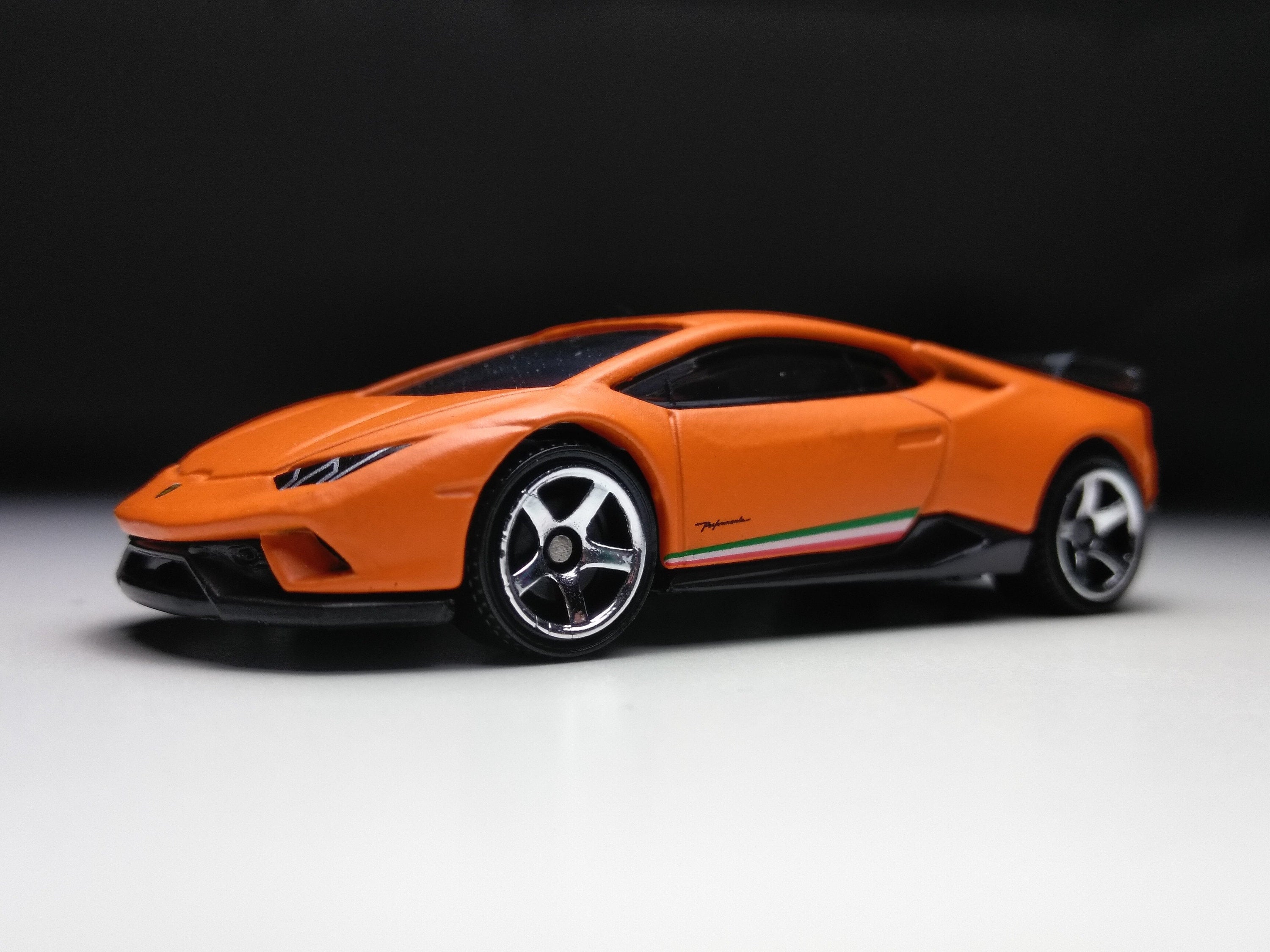 Lamborghini Huracan Perfomante 1/64 Scale (custom Plastic Wheels