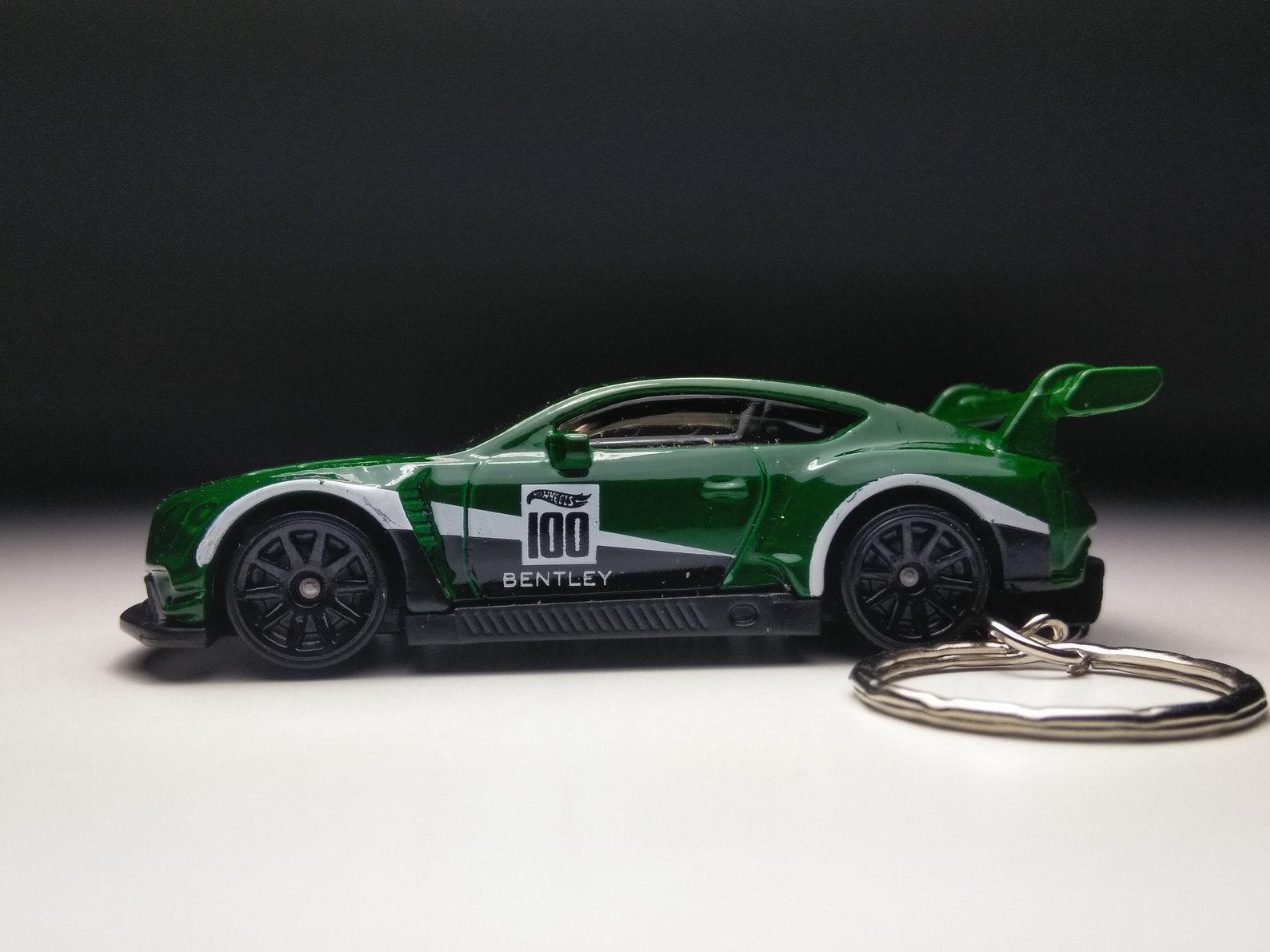 Hot wheels bentley
