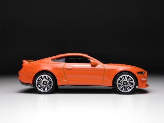 Ford Mustang Coupe Matchbox 1/64 Ruedas - Etsy México