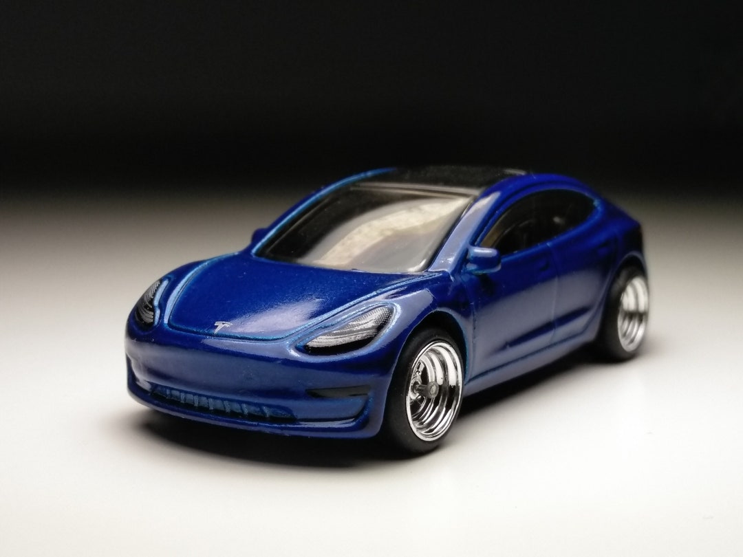 Tesla Model 3 Hot Wheels custom Real Rubber Tires -  Finland