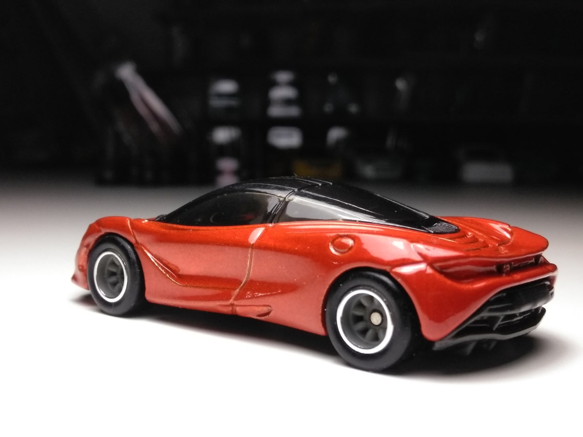 Hot wheels mclaren 720s