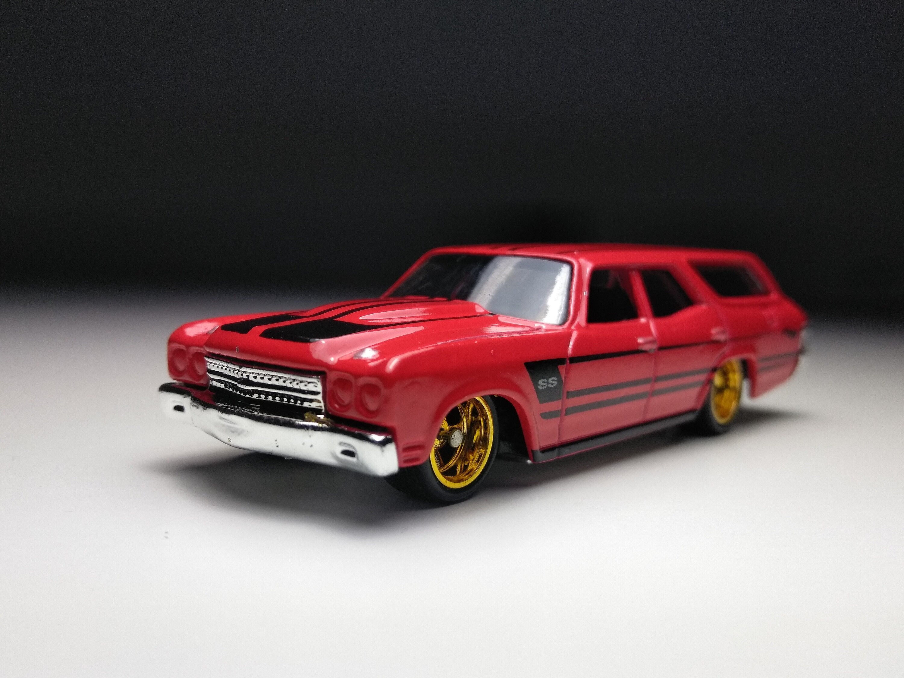 1970 CHEVELLE SS WAGON Hot wheels Custom real rubber tires
