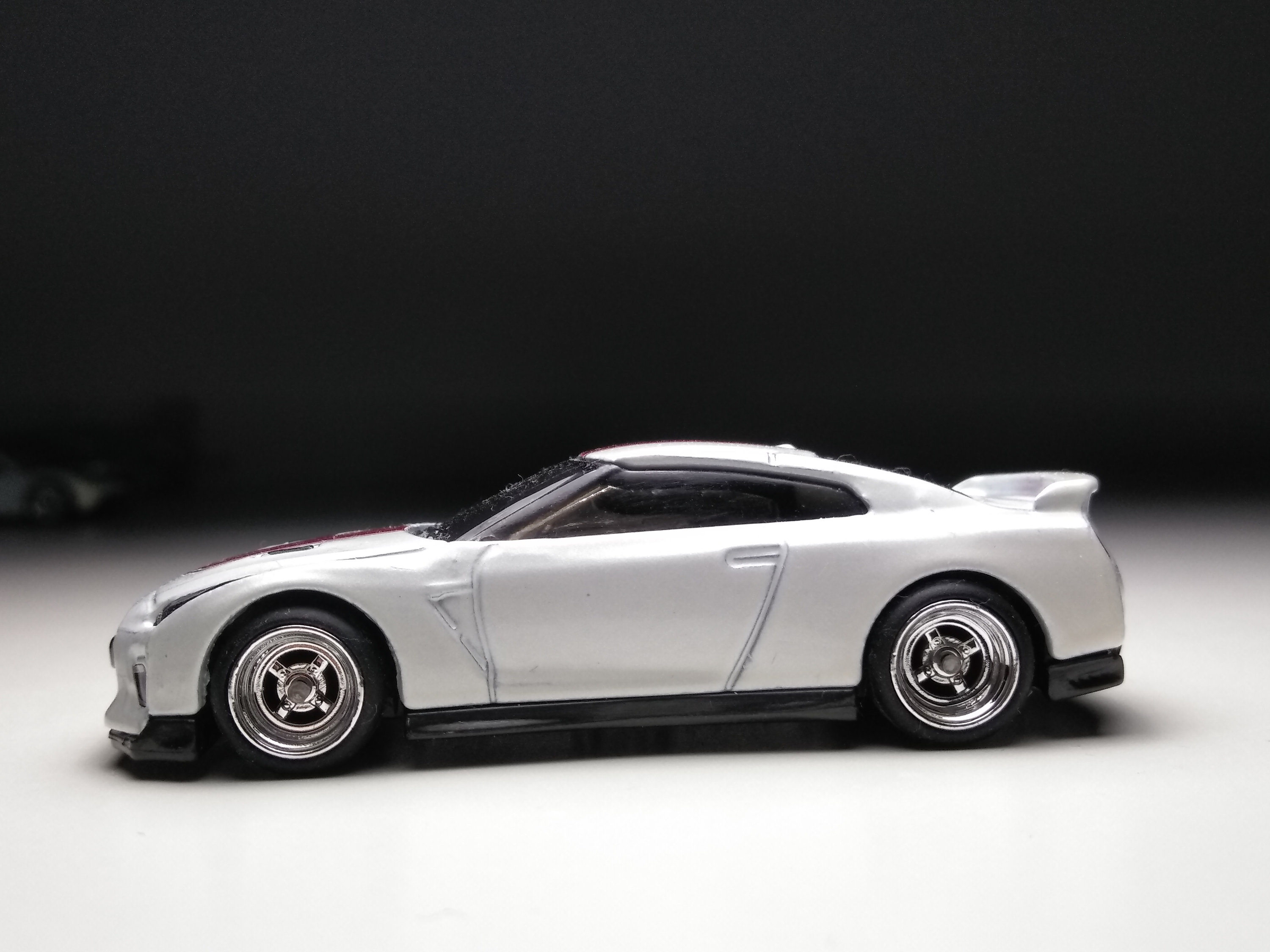 Hot wheels nissan gtr
