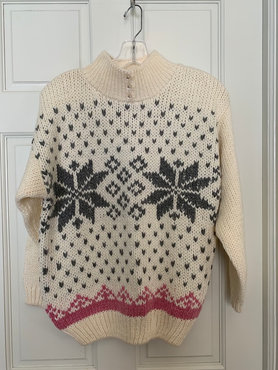 Vintage Holiday / Winter / Christmas Sweater