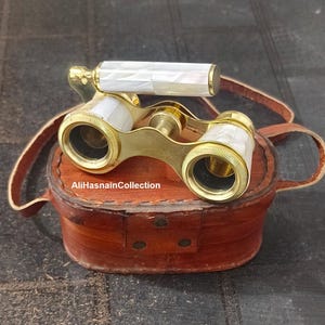 Antique Brass Opera Glasses Mother of Pearl and Scope Spyglass for Watching Birds Travelling Home Decor, 3X Magnification Opera Glasses