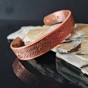 Koperen armband voor heren | Massief koperen geweven design manchetarmband met 6 neodymiummagneten | Koperen sieraden met geschenkdoos | Gratis cadeaubon