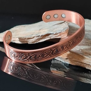 Koperen herenarmband, massief koperen manchetarmband in Keltische stijl, ideaal cadeau voor hem, koperen herensieraden met geschenkdoos | Met gratis cadeaubon