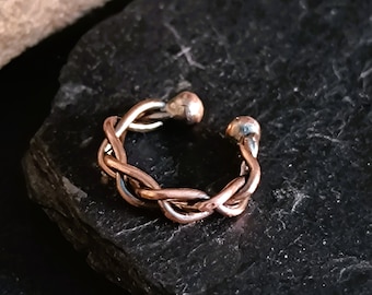 Gedraaide koperen oormanchet, puur koperen manchetoorbel, gedraaide oormanchetten, koperen sieraden, minimalistische oormanchet