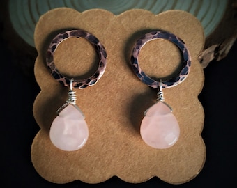Rose quartz earrings, copper hoop earrings, teardrop earrings, hammered copper texture, stud dangle earrings