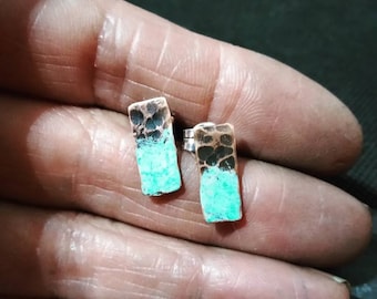 Copper patina stud earrings, tiny stud earrings, gift for women, small patinated earrings, gift for mother, hammered rustic jewelry
