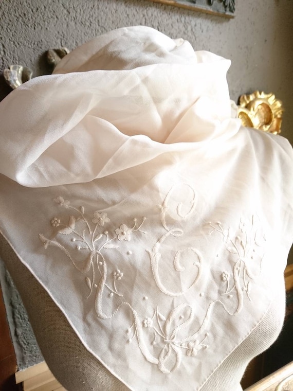 Vintage silk E hand embroidered scarf scarf scarf