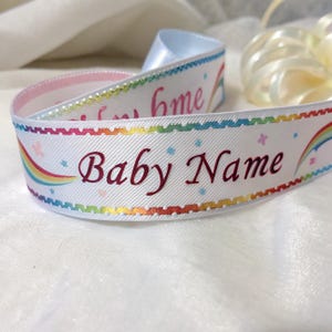 Nastri personalizzati con monogramma nuziale e nome del bambino in seta/raso fatti a mano per inviti di nozze, baby shower, battesimi - Elegante decorazione per cravatte e biglietti da visita