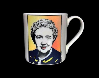 PER ORDINARE: Tazza da tè o caffè in porcellana fine di Agatha Christie - Regalo letterario - Ritratto e citazione - Regalo per amanti dei libri