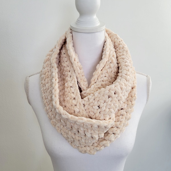 Plush Handmade Velvet Infinity Scarf/Neck Warmer (Ivory)