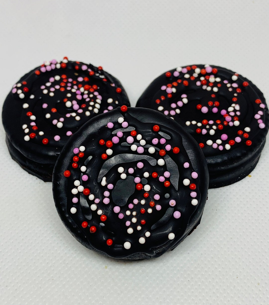 The Decadent Oreo 6 Cookies, Carob, Dark Carob Icing, Oreo, Vanilla