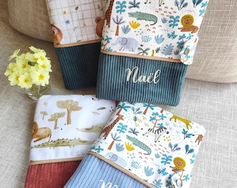 Personalized health record book cover with name, snap closure. Many fabrics to choose from, for boys, girls... contact me!