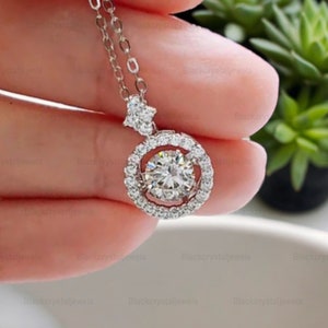 1 Carat Dancing Stone Moissanite Necklace Halo Diamond Wedding Necklace GRA Certified Round Cut Pendant Floating Necklace Everyday Jewelry