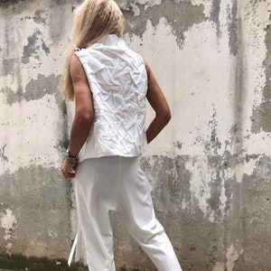 Sustainable fashion set , Artistic fashion for women , Avant-garde clothing , Deconstructed fashion style , Unique women’s clothing ,