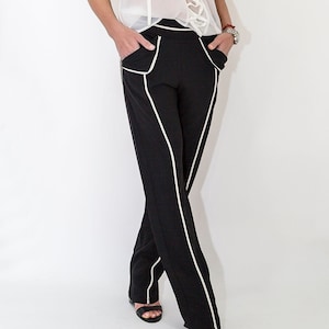 Elegante pantalón negro de mujer con ribete blanco en contraste – Pantalón recto de diseño con bolsillos / ConceptBG