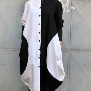 Vestido de moda para mujer, vestido Inn and Yang, vestido blanco y negro, vestido de diseñador, túnica larga, ConceptBG, vestido moderno blanco y negro