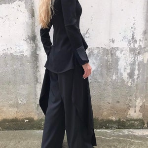 Designerkostuum, damesset, formeel kostuum, asymmetrische set, wijde broek, modeset, ConceptBG, zomerset, feestset