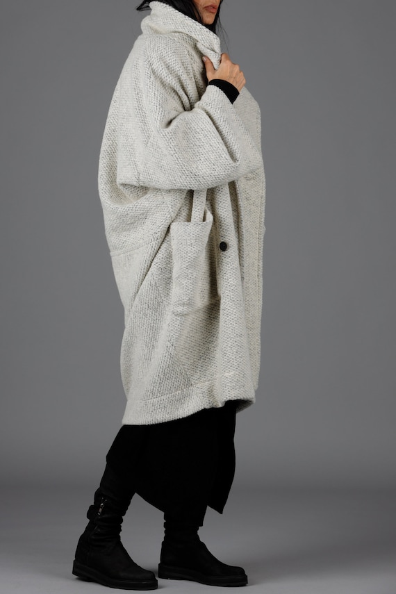 Elena wool coat aritzia deals