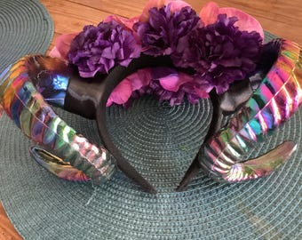 Pearlized Horns Headband with Flowers