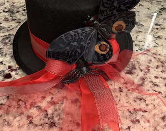 Victorian Glitz and Glam Spider Hat Tarantula Spider Steampunk Top Hat With a Victorian Corset  main image 3