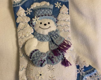 Fertig hergestellter Bucilla Snowflake Schneemann