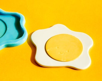 FACE EGG MOULD Silicone Mould Cute Fried Egg Happy Face Coaster Mould Silicone Face mold Decorative Tray Cement Concrete Jesmonite Mould