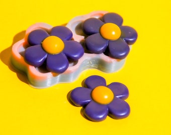 Daisy Flower Silicone Mould: Wax Melt, Soap, Resin, Candle Clip