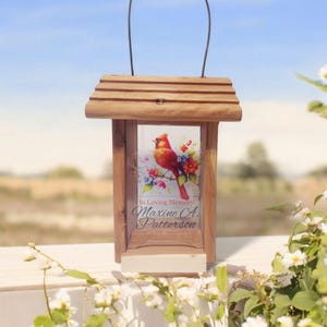 Memorial Bird Feeder, Personalized Bird Feeder, Custom Cedar Bird Feeder, Unique Gift, Bird Lover, Bird Watcher, Outdoor Bird Food, Birds