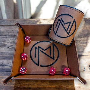 Minnesota Personalized Leather Dice Cup and Tray, Groomsmen Dice Cup and Tray, Bunco Dice Cup, Gifts for Dad, Gifts for Him, Gift for kids