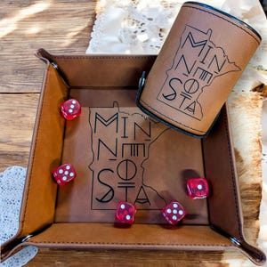 Minnesota Personalized Leather Dice Cup and Tray, Groomsmen Dice Cup and Tray, Bunco Dice Cup, Gifts for Dad, Gifts for Him, Gift for kids