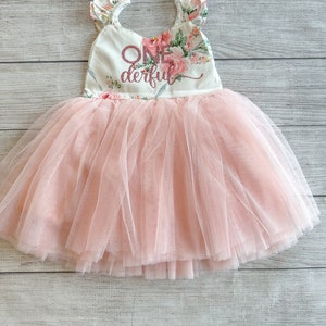 Onederful robe d'anniversaire rose gâteau smash tenue robe de demoiselle d'honneur robe de premier anniversaire robe tutu fille 1er premier anniversaire robe tutu fleurs roses image 7