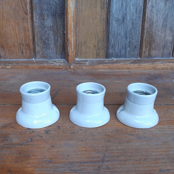 Rustic porcelain ceiling lamp socket, vintage bulb socket, vintage lamp holder, antique lamp holder, industrial decor, light fixture base