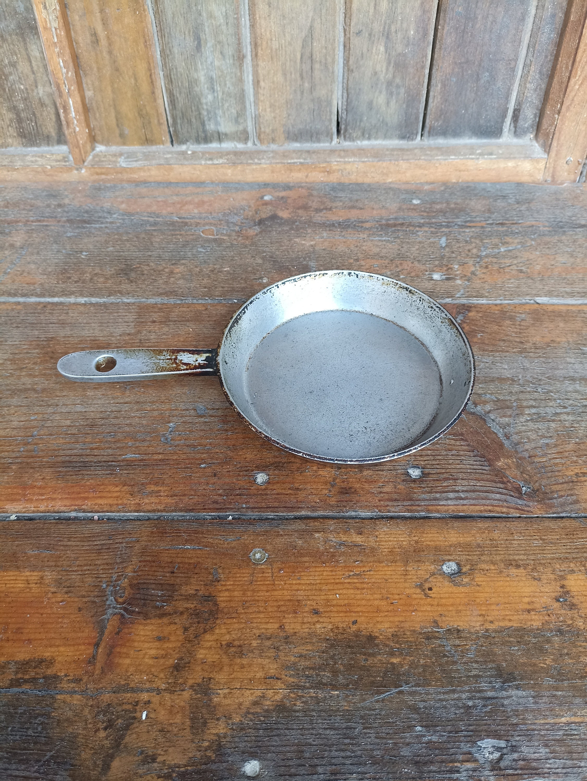 Vintage Camp Pan, Old Campfire Skillet 