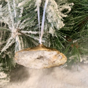 Geode Ornament - Kentucky Geode Ornament- Quartz Crystal Ornament - Unique Christmas Ornament - Christmas Ornaments -  E Series