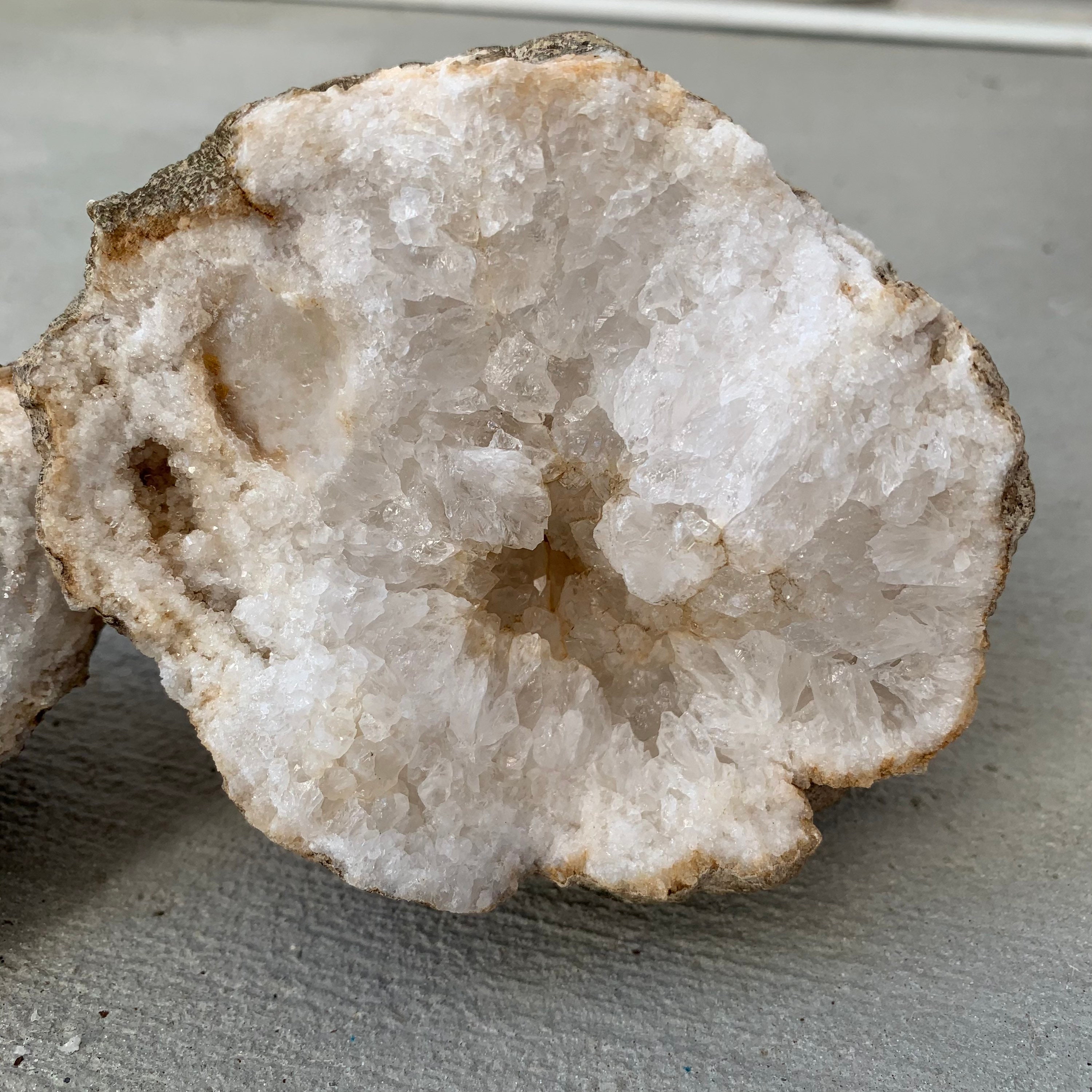 Large Natural Kentucky Geode Both Halves Beautiful Clear Etsy