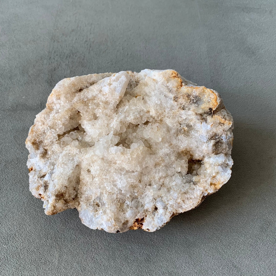 Natural Kentucky Geode Beautiful Clear Quartz Crystals 2 Pounds 11.2